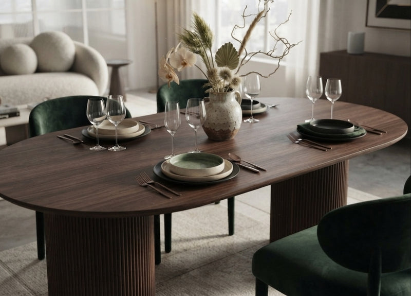 Ingwood — Table à manger en effet bois noyer en situation