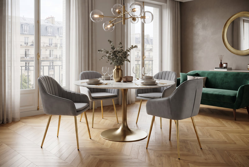 Hartley — Chaise avec accoudoirs en velours gris, piètement gold en situation