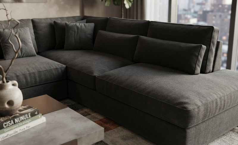 Kingsley – Canapé d'angle gauche en velours anthracite en situation