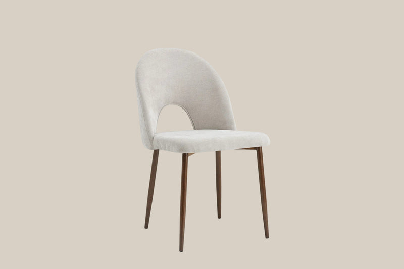 Netherby — Chaise en chenille moka, piètement effet noyer