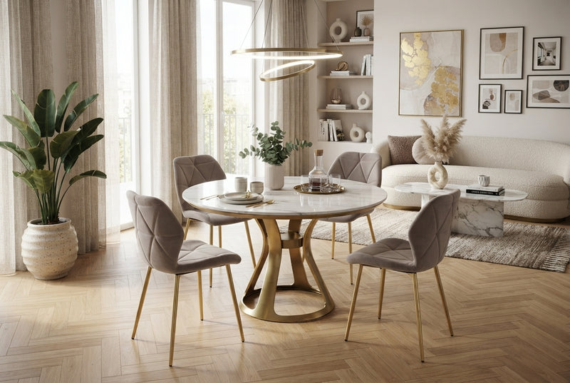 Granby — Chaise en velours taupe, piètement doré en situation
