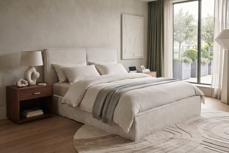 Olivia Chenille — Lit coffre beige, 160 x 200 cm en situation