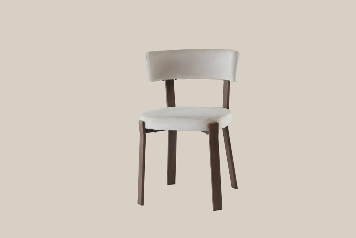 Thornby — Chaise en velours beige, piètement effet noyer — vue 2
