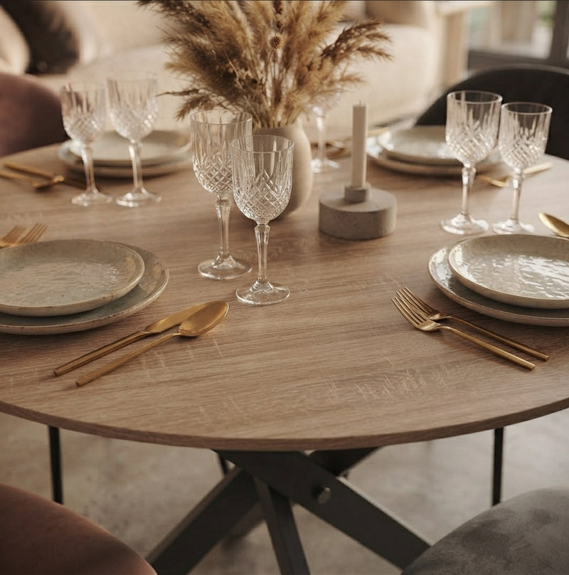 Chadgate — Table à manger en bois en situation