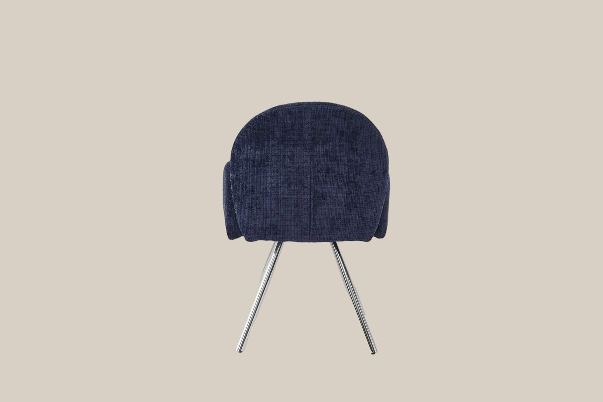 Grovedon — Chaise avec accoudoirs en velours bleu, piètement chrome — vue 3