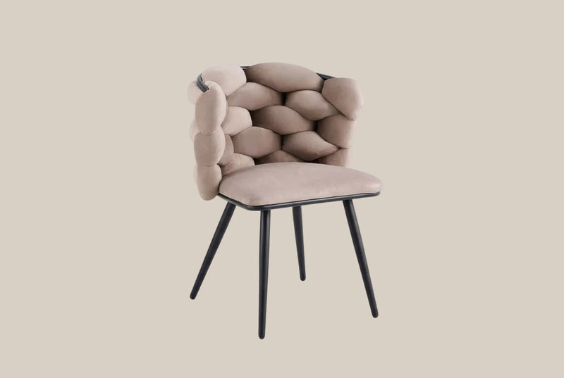 Kestwick — Chaise en velours taupe, piètement métal noir