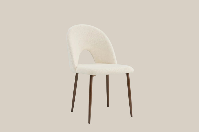 Netherby — Chaise en molletonné doudou beige, piètement effet noyer