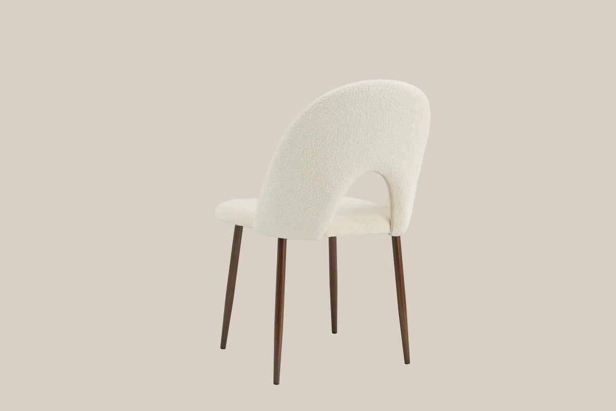Netherby — Chaise en molletonné doudou beige, piètement effet noyer — vue 3