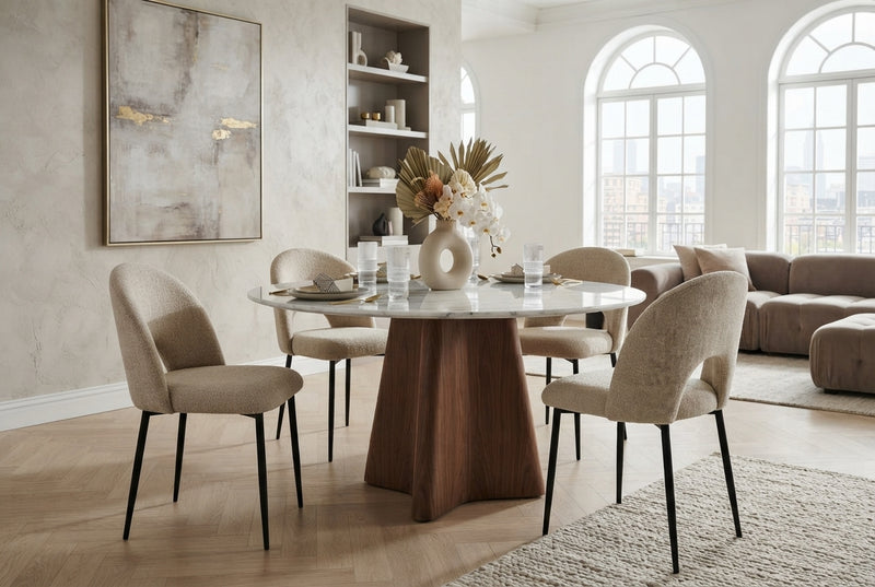 Netherby — Chaise en tissu Marbella marron glacé, piètement métal noir en situation
