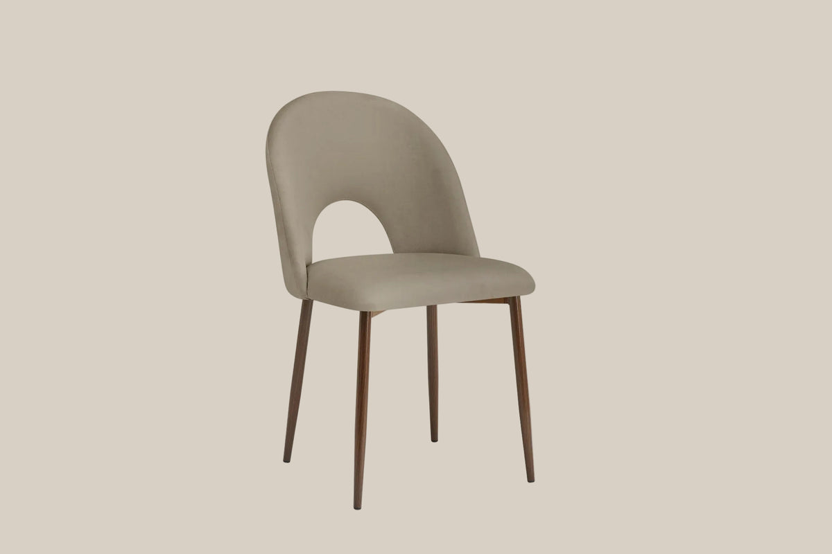 Netherby — Chaise en velours taupe, piètement effet noyer — vue 2